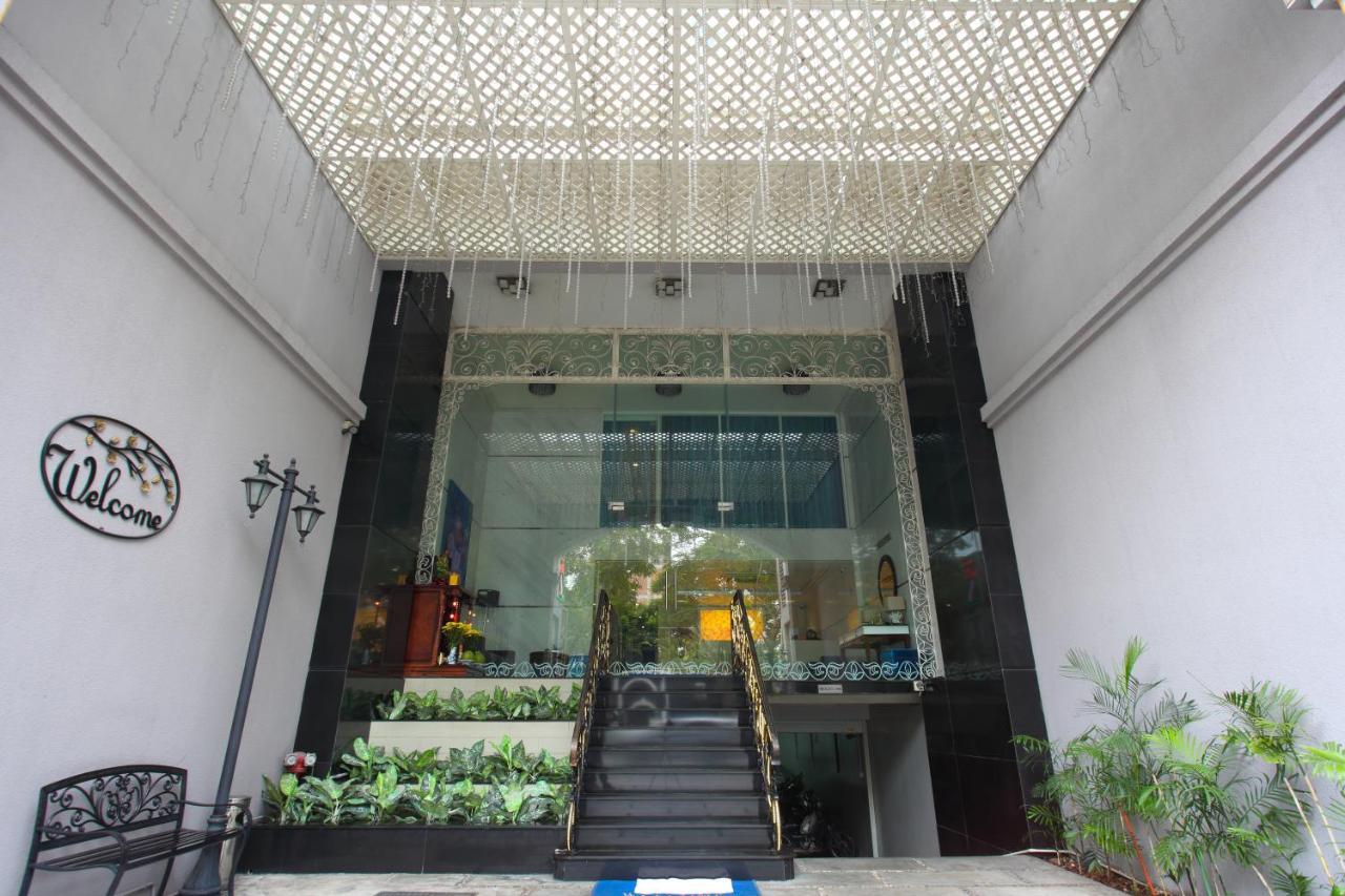 Iris Hotel Ho-Chi-Minh-Stadt Exterior foto